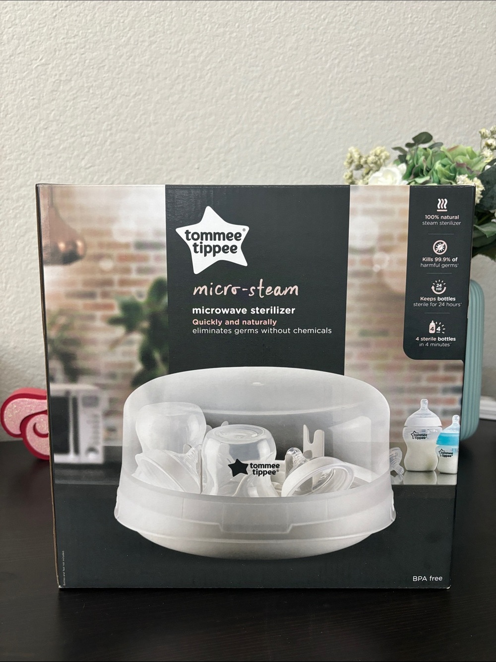 NWT | Tommee Tippee Microwave Sterilizer
